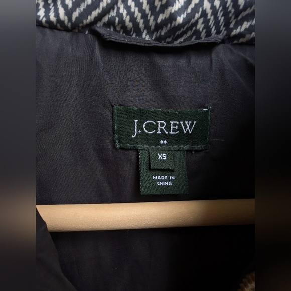 J. Crew Black Tan Herringbone Waterfowl Down Full Zip Puffer Vest Women's XS - Picture 3 of 5